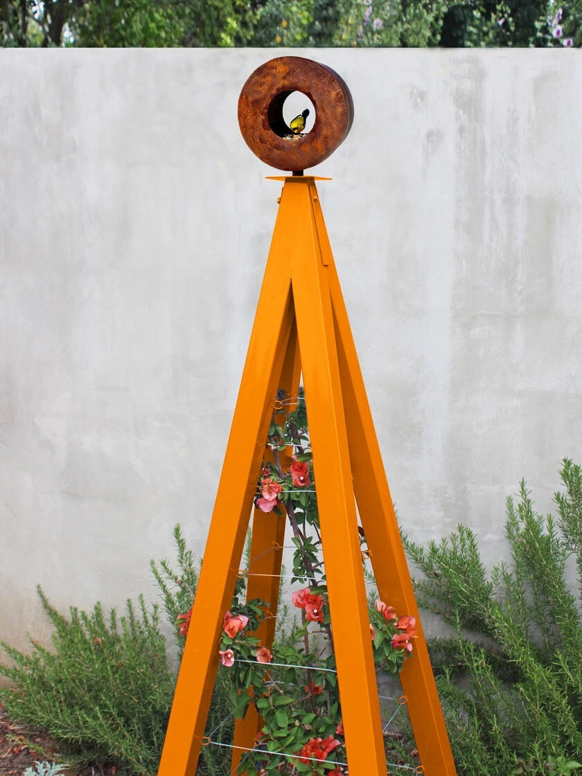 Bird Cafe + Akoris Garden Tuteur Sr. 6 Bird Cafe + Akoris Garden Tuteur Sr. - Image 6