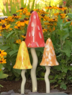 Potting Shed Tinkling Toadstool Sculptures, Set Of 3 -Garden Series Store 8611730 sum 03v