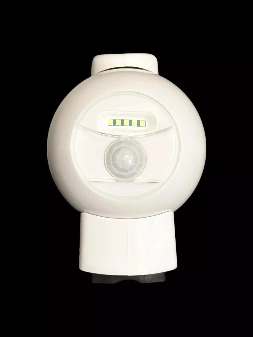 MAXSA® Motion-Activated LED Outdoor Light 5 MAXSA® Motion-Activated LED Outdoor Light - Image 5